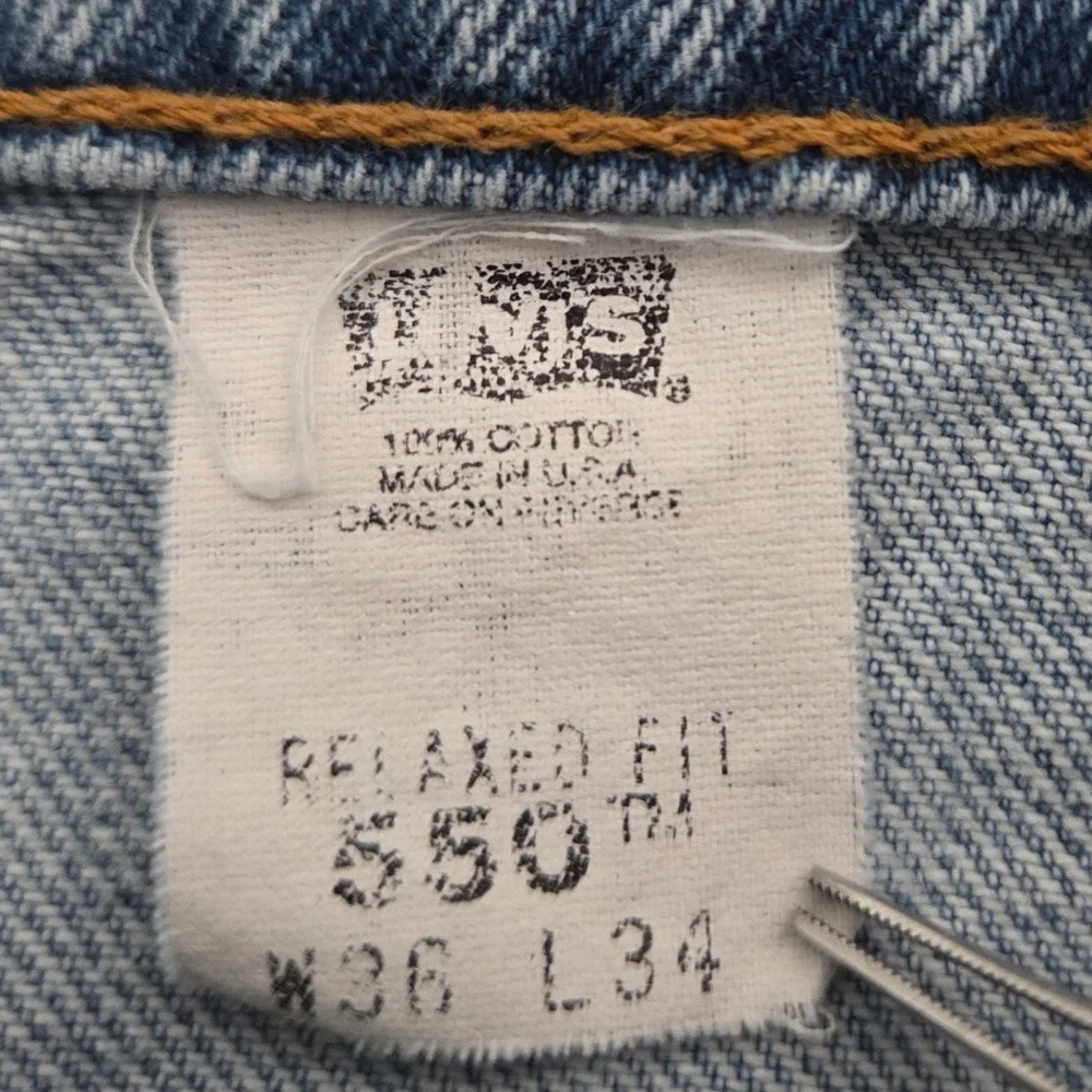 Levi's 550 Relaxed Fit Light Wash Vintage 90s Made in USA Jeans Mens 36x34